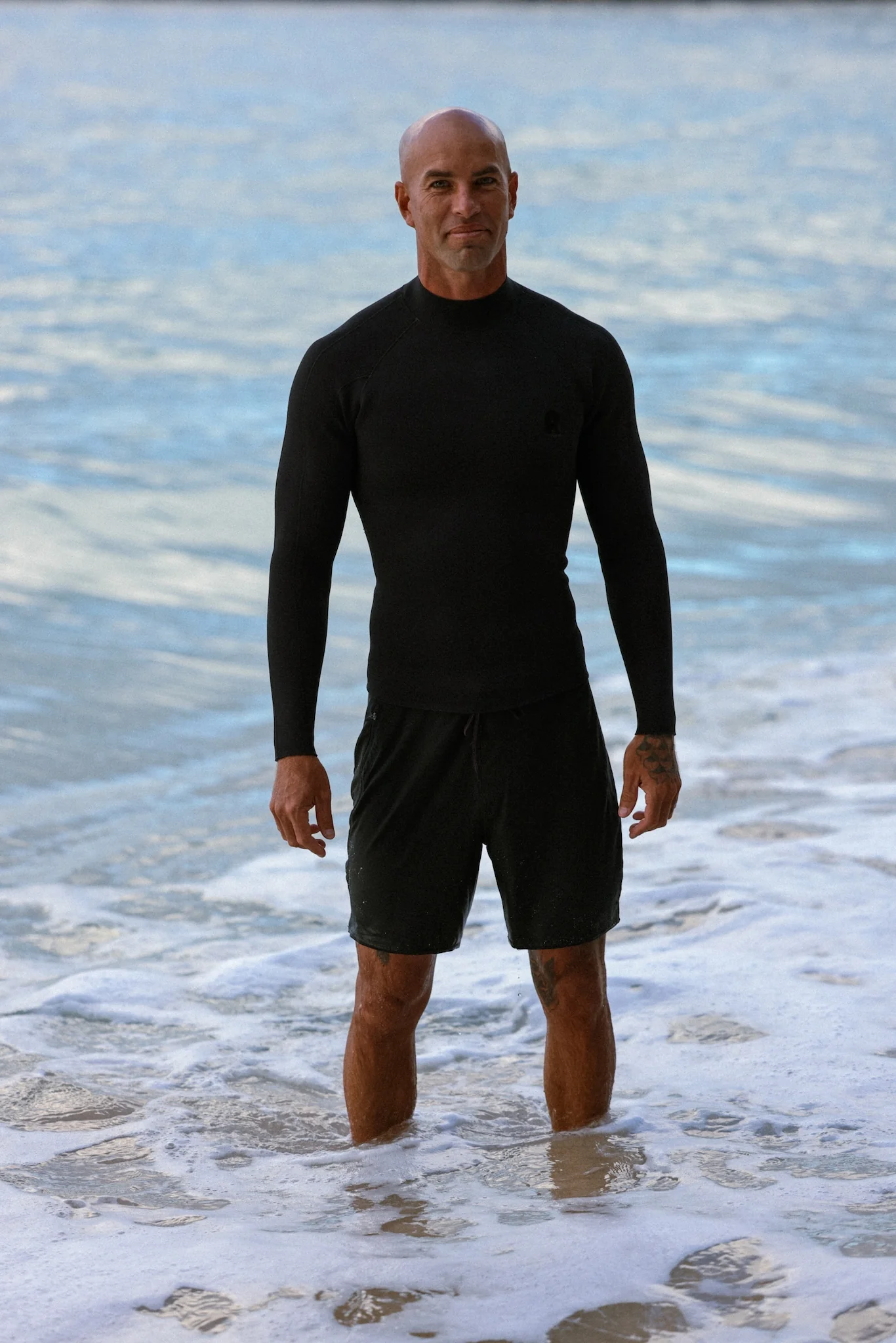 Buzzy Top 2mm Back Zip – Black - Image 4