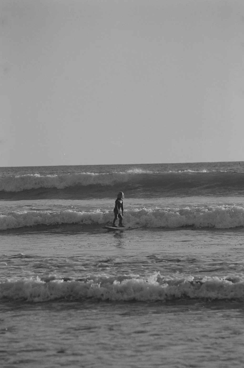 Mano Mini Full Wetsuit - Black 3/3mm - Image 7