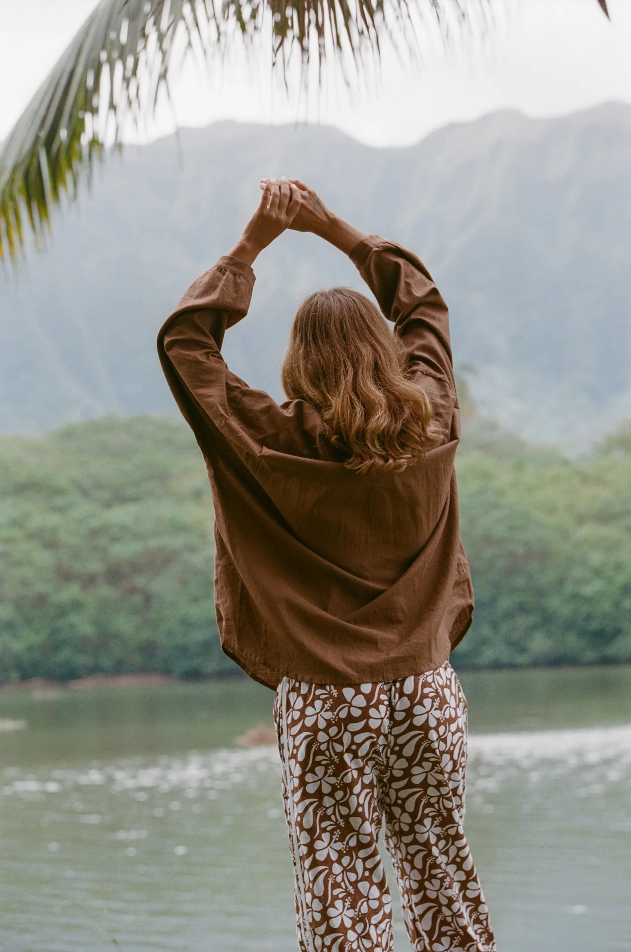 Puka Linen Shirt - Coco - Image 4