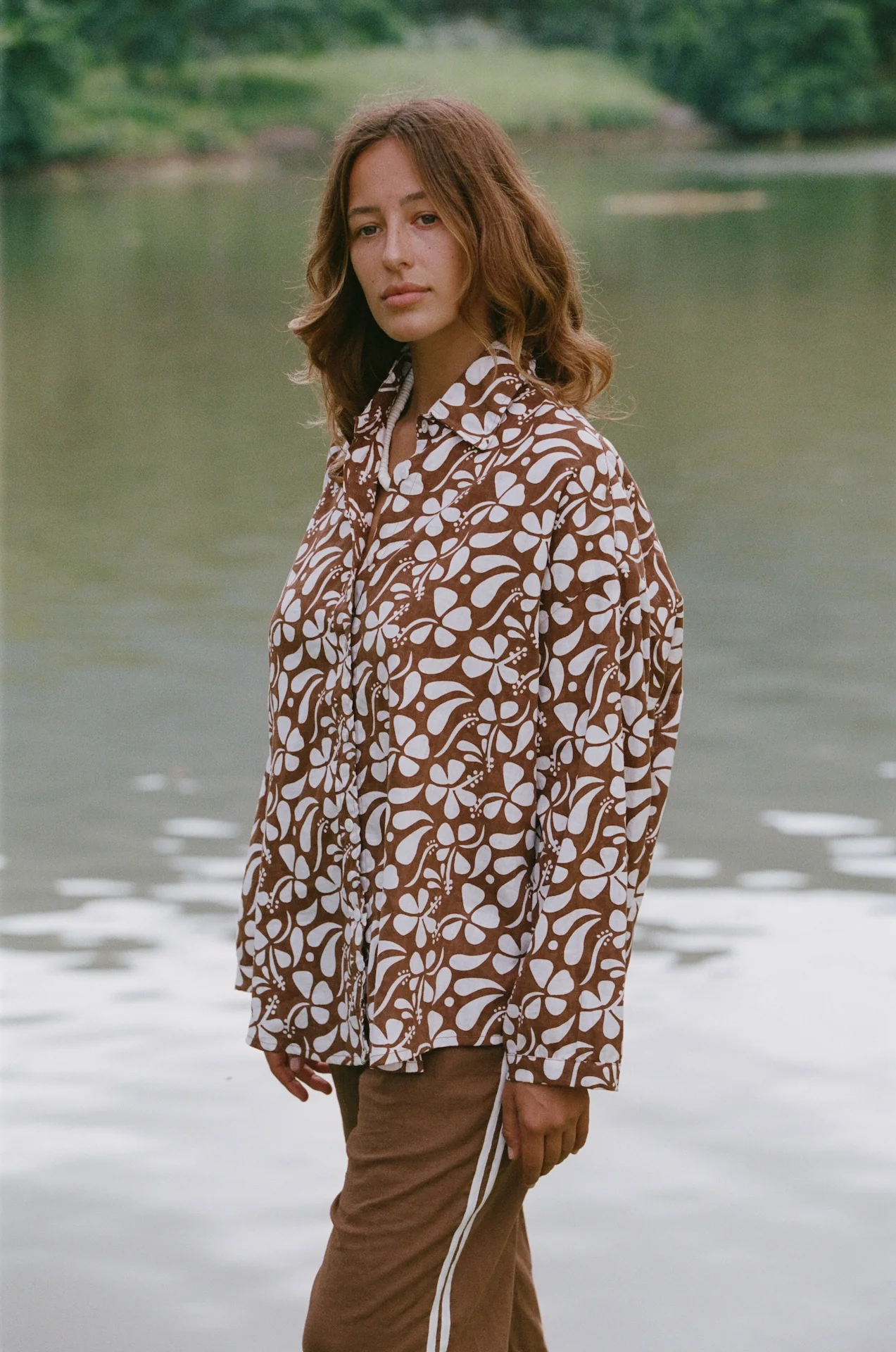 Puka Linen Shirt - Lei Brown - Image 2