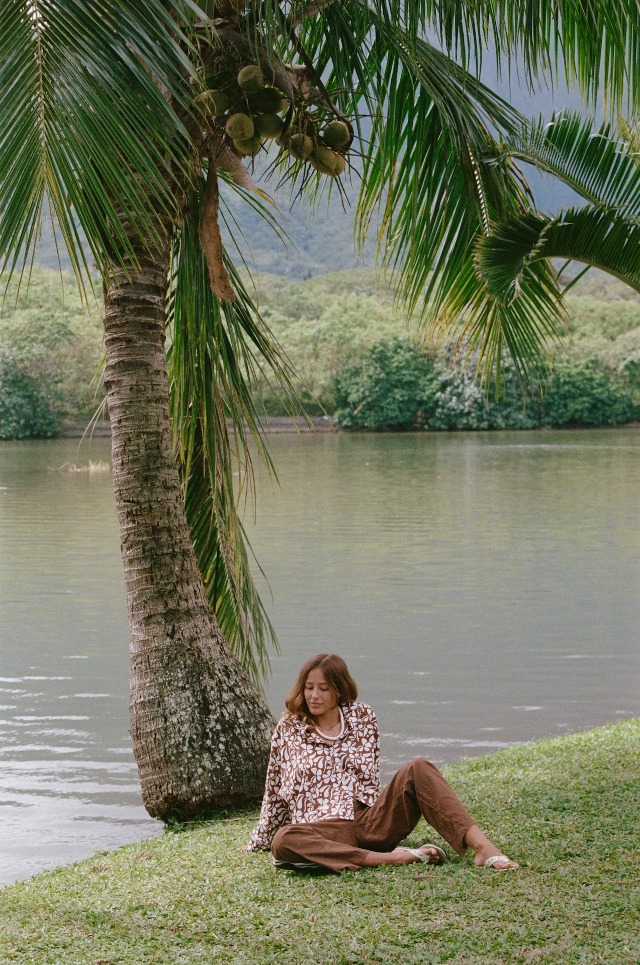 Puka Linen Shirt - Lei Brown - Image 3