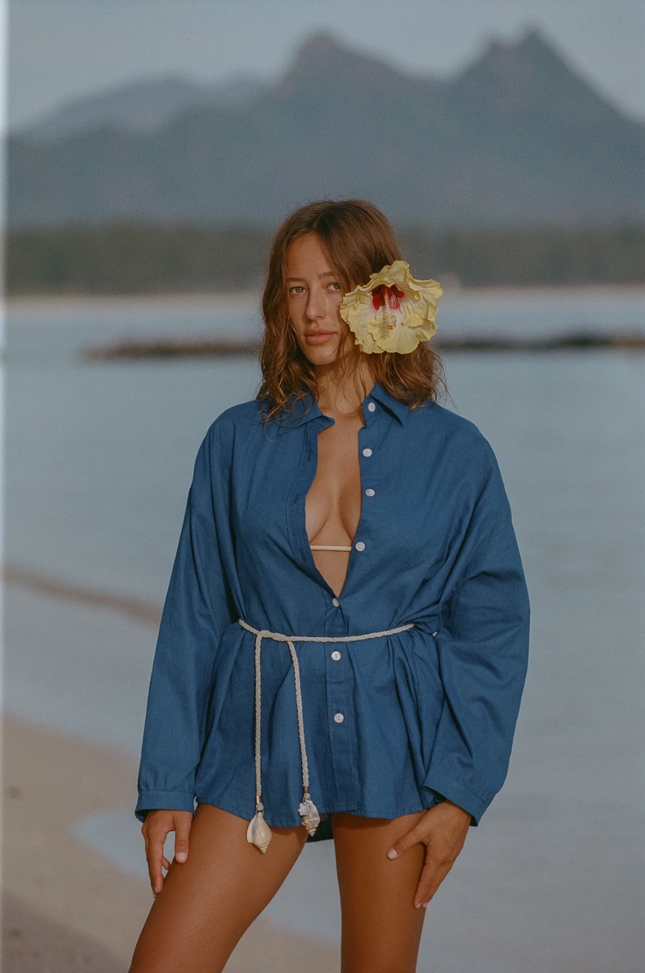 Puka Linen Shirt - Ocean - Image 2