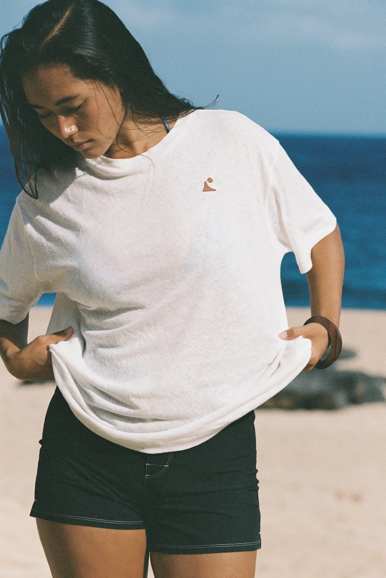 T-Shirt Island - White - Image 2
